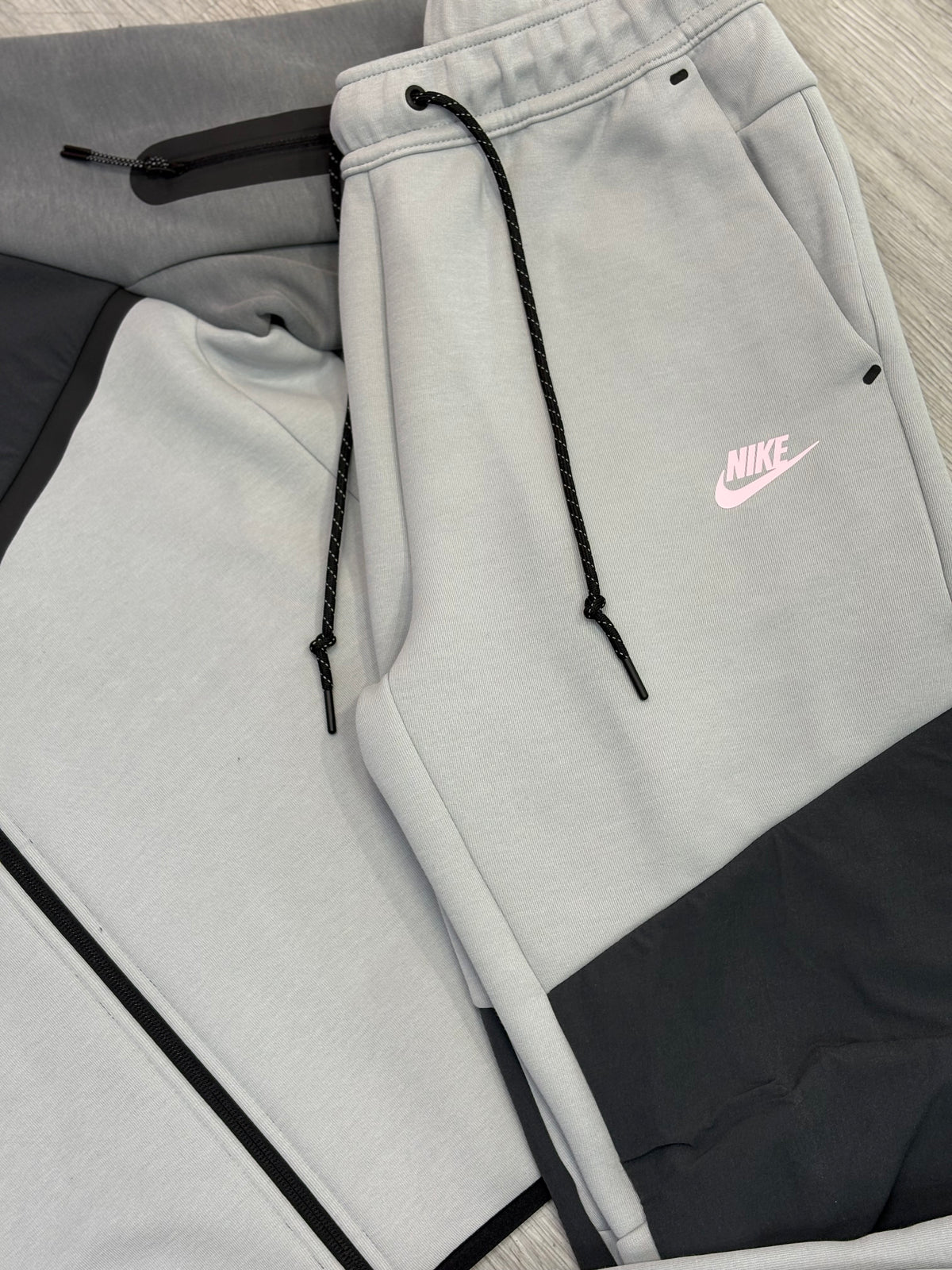 Buzo Nike Tech