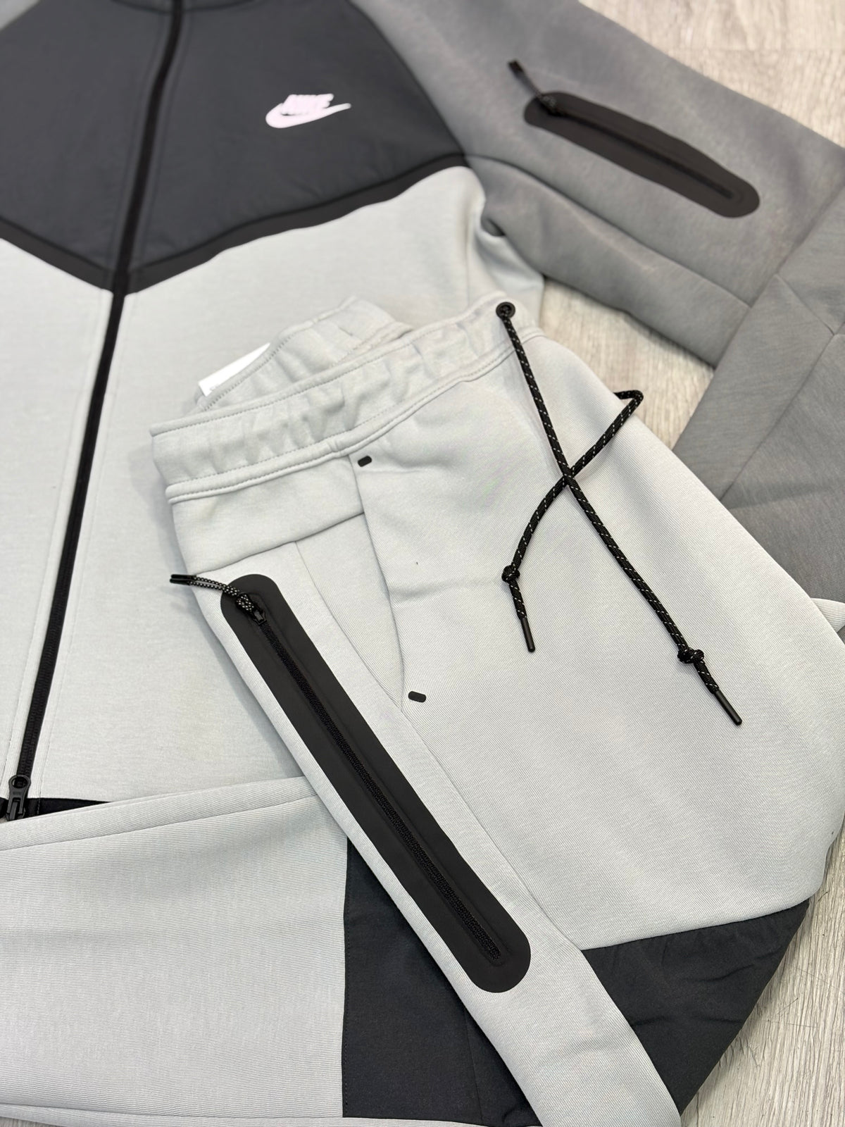 Buzo Nike Tech