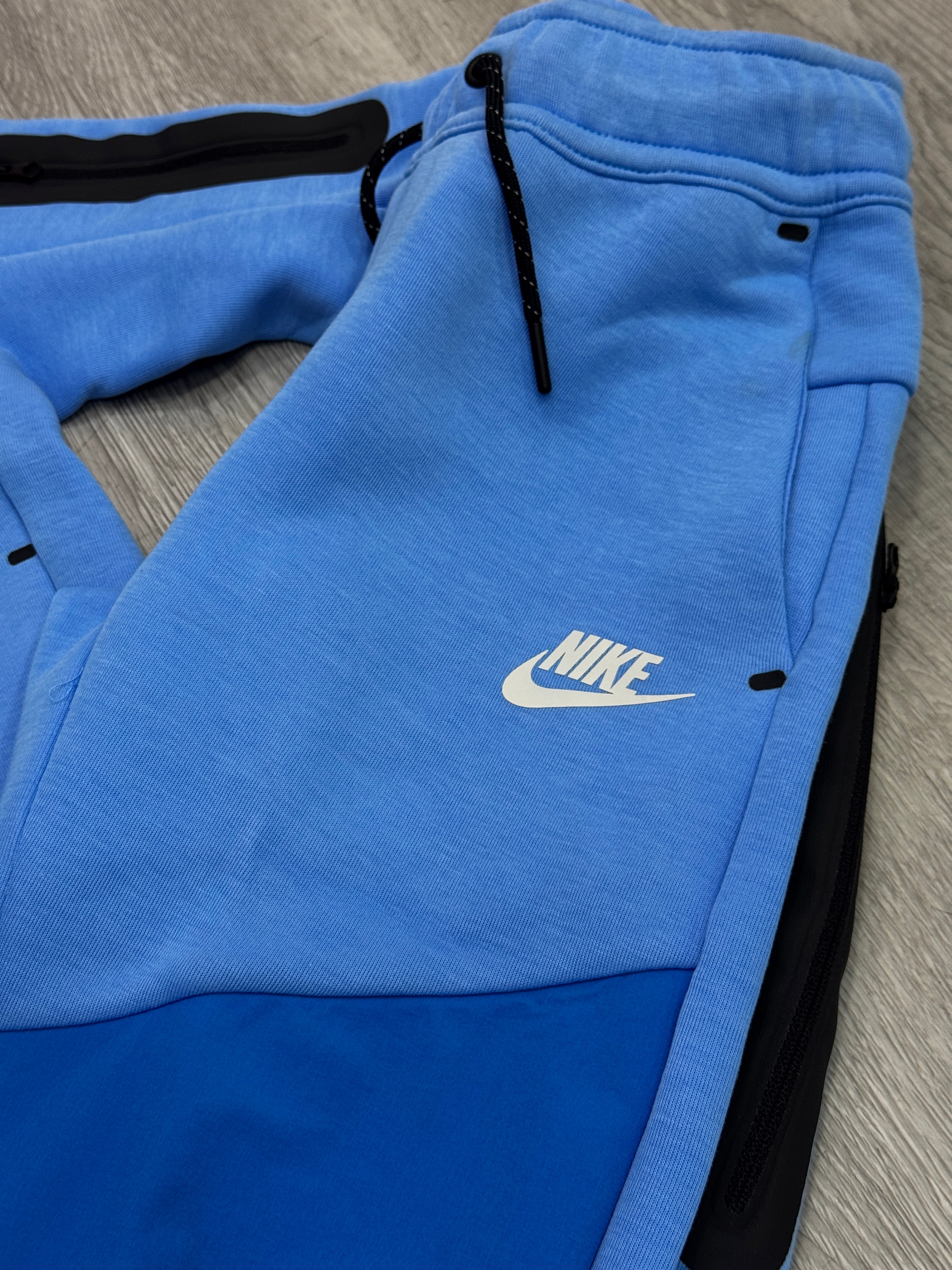 Buzo Nike Tech Kids