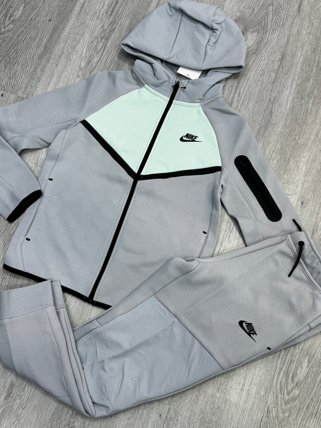 Buzo Nike Tech Kids