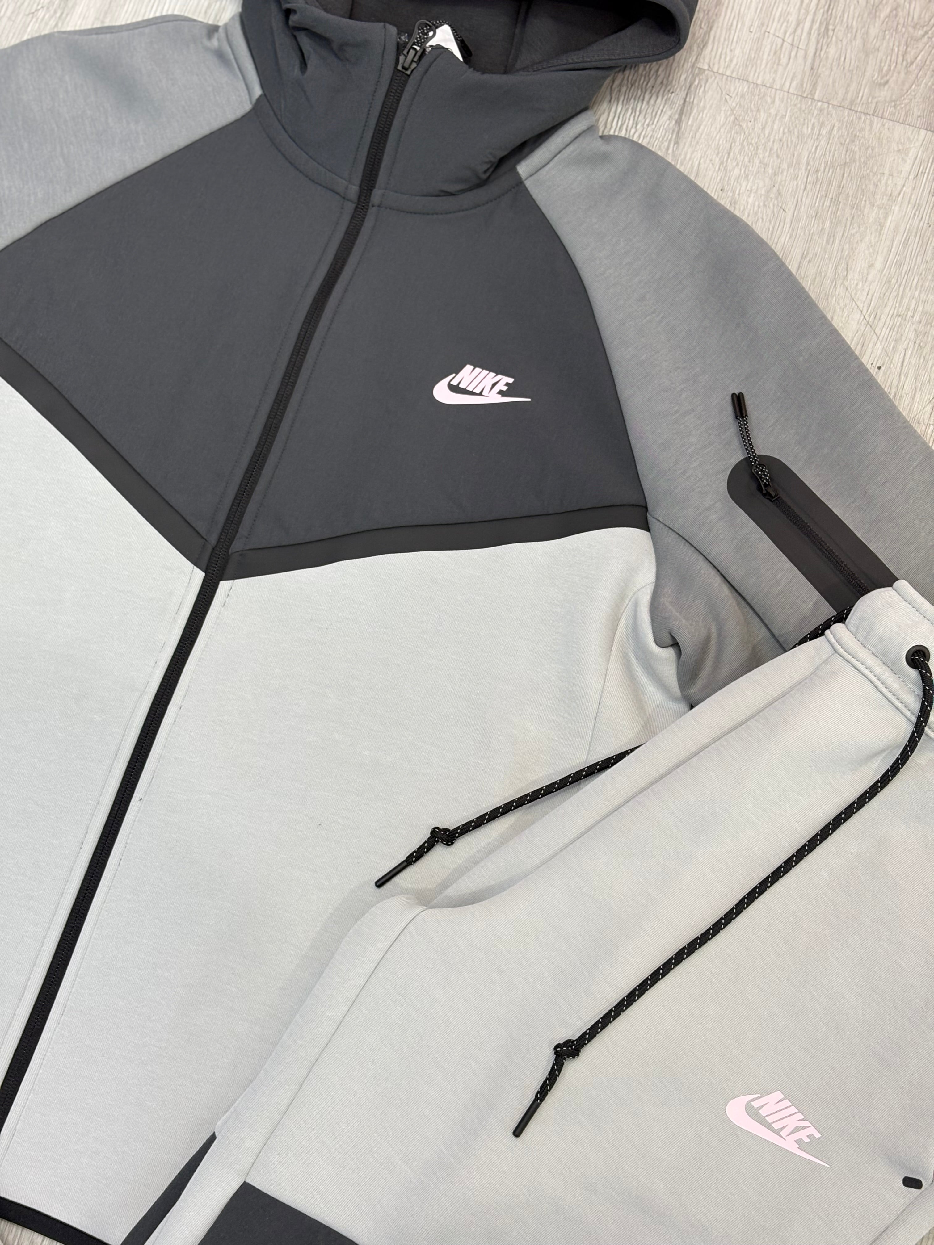 Buzo Nike Tech