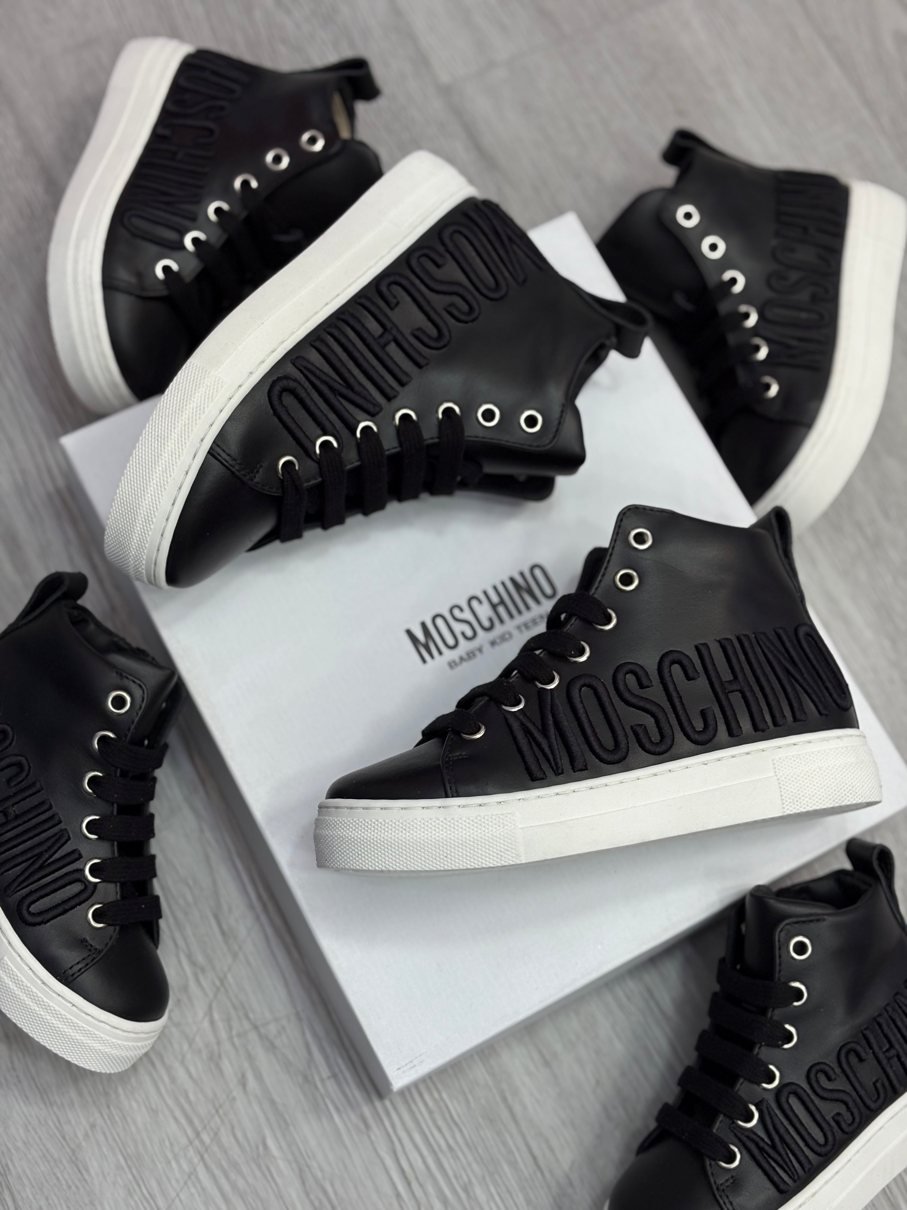 Zapatillas moschino Kids negras