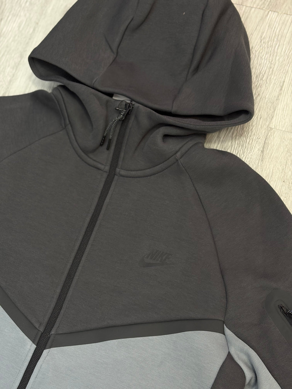 Poleron Nike Tech