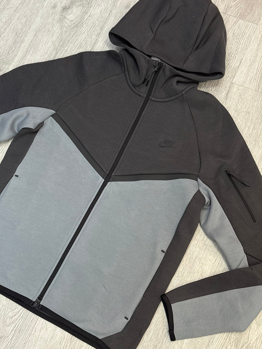 Poleron Nike Tech